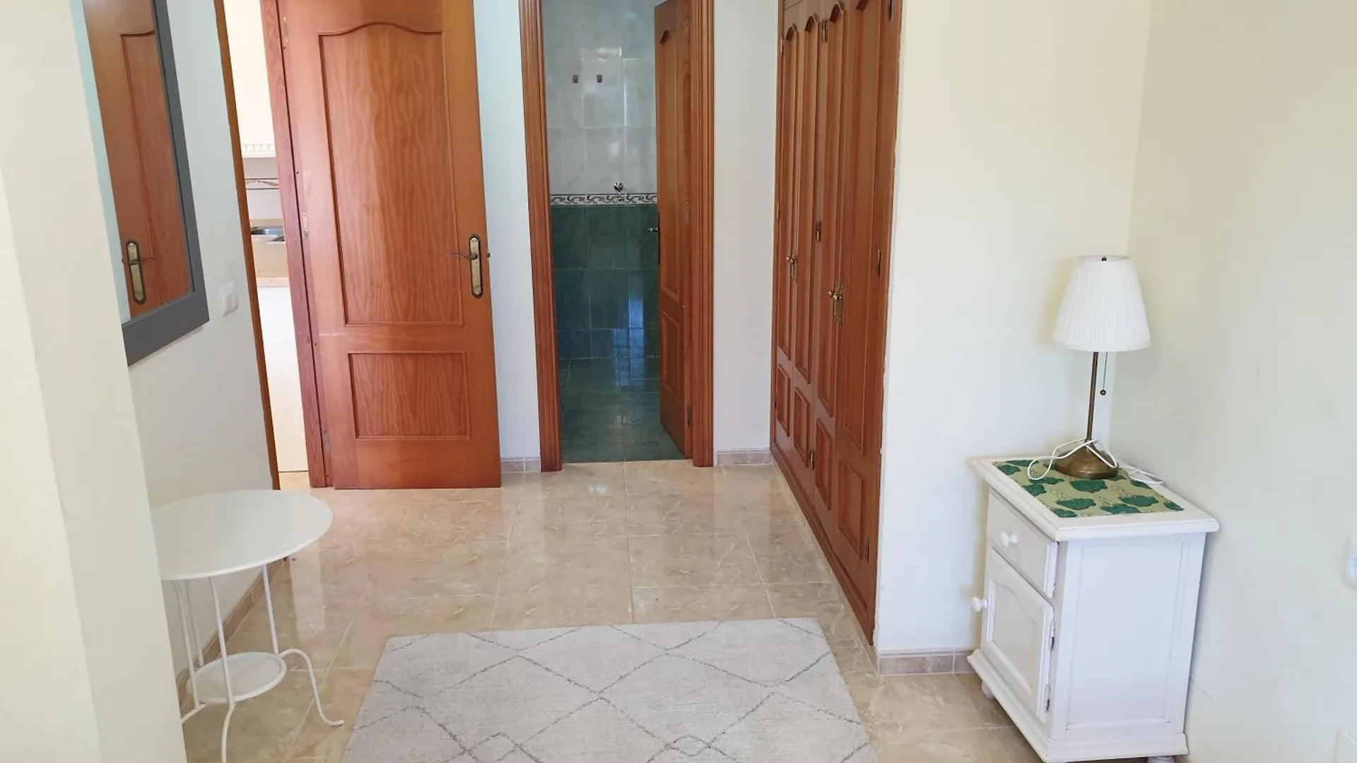 Delightful Spacious 2 Bed Apartment In Nerja