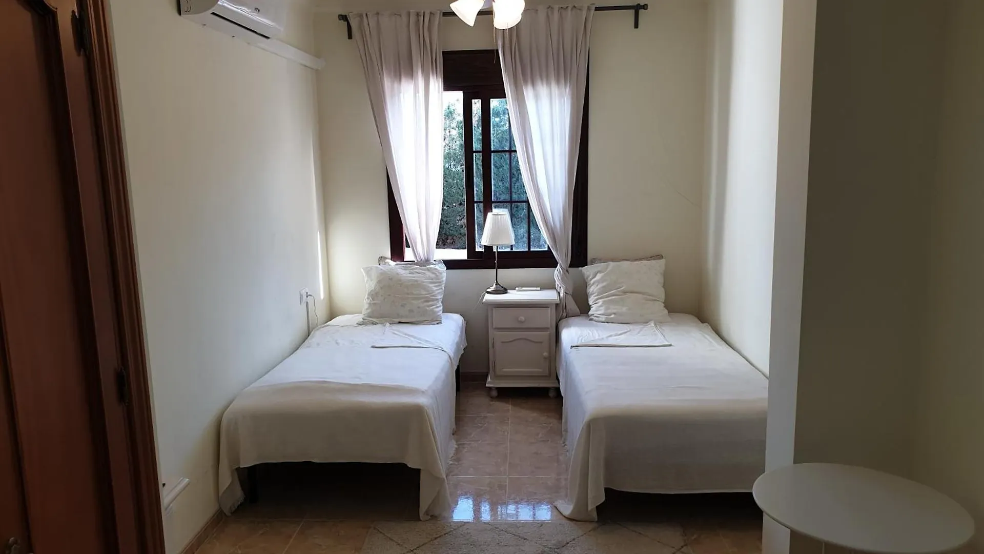 Delightful Spacious 2 Bed Apartment In Nerja 0*,  Spain