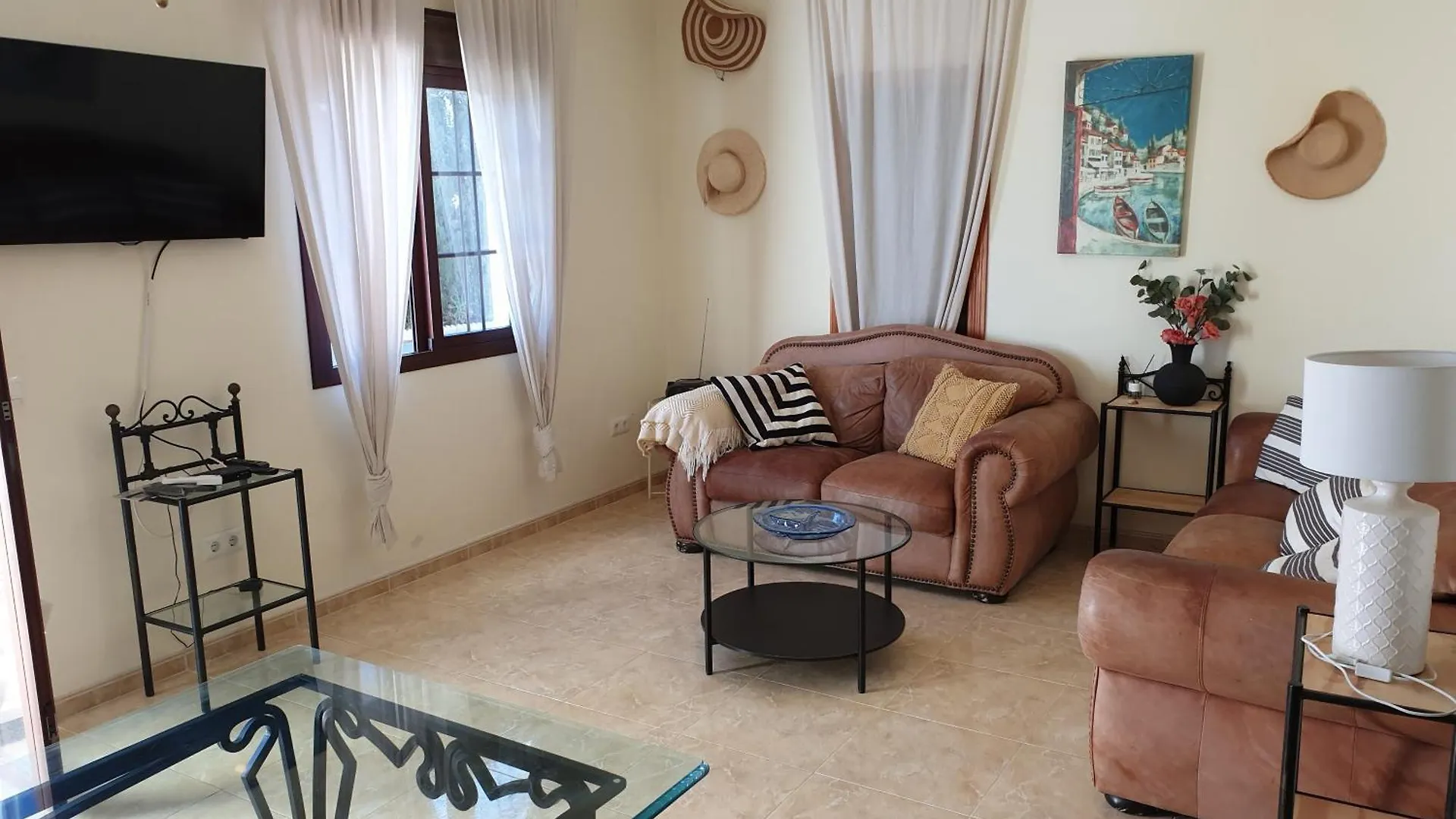 Delightful Spacious 2 Bed Apartment In Nerja 0*,